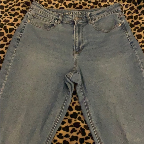 American Eagle Mom Jeans, Size 6 - Picture 5 of 7